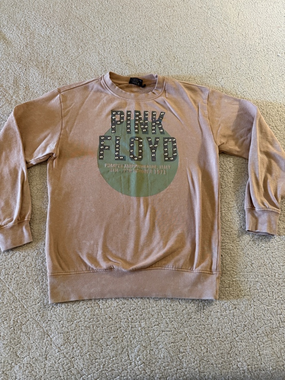 Pink Floyd Vintage Wash Pompeii Italy 1971 Crewneck Sweater in Dusty Rose Small